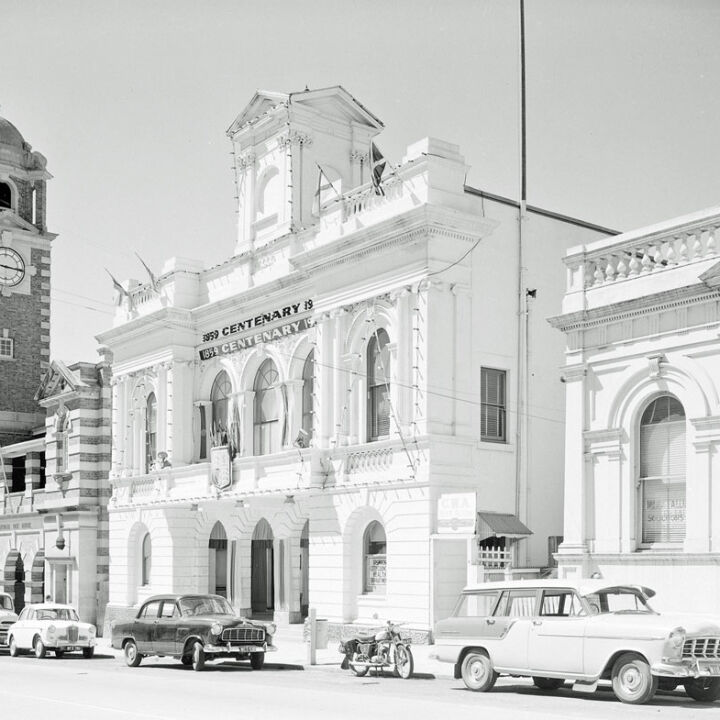 Share your Memories: Ipswich's Old Town Hall