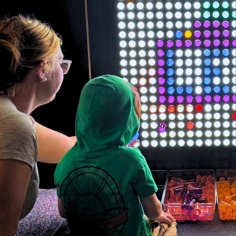 Friday Morning Toddler Time: LightPlay